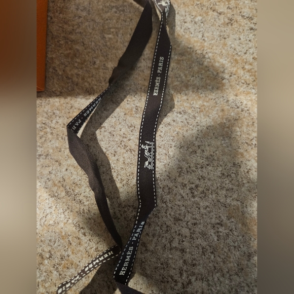 Hermes Shopping Tote - Picture 7 of 11